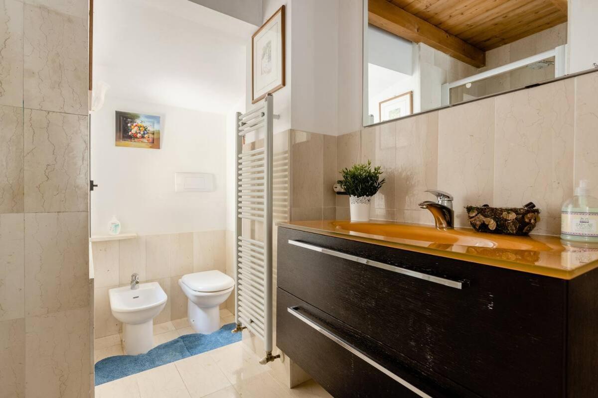 ボローニャGamberini House - Private Gardenアパートメント エクステリア 写真