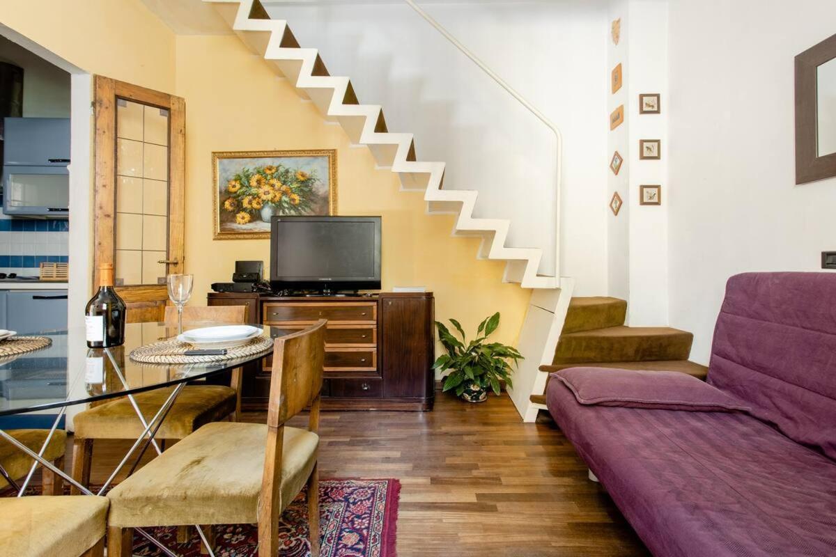 ボローニャGamberini House - Private Gardenアパートメント エクステリア 写真